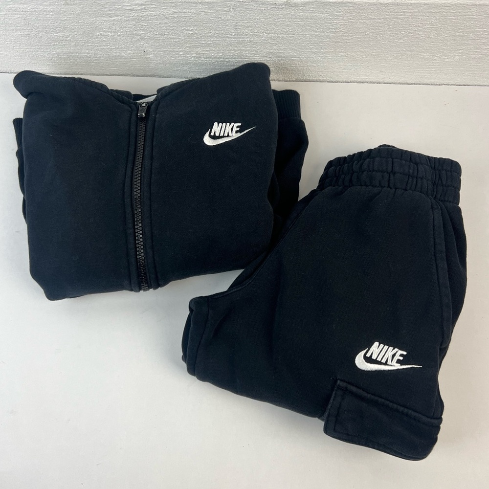 Nike Black Cargo Sweat Pants & Full Zip Jacket